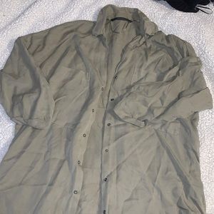 Selling Zara button up quarter sleeve! Size da